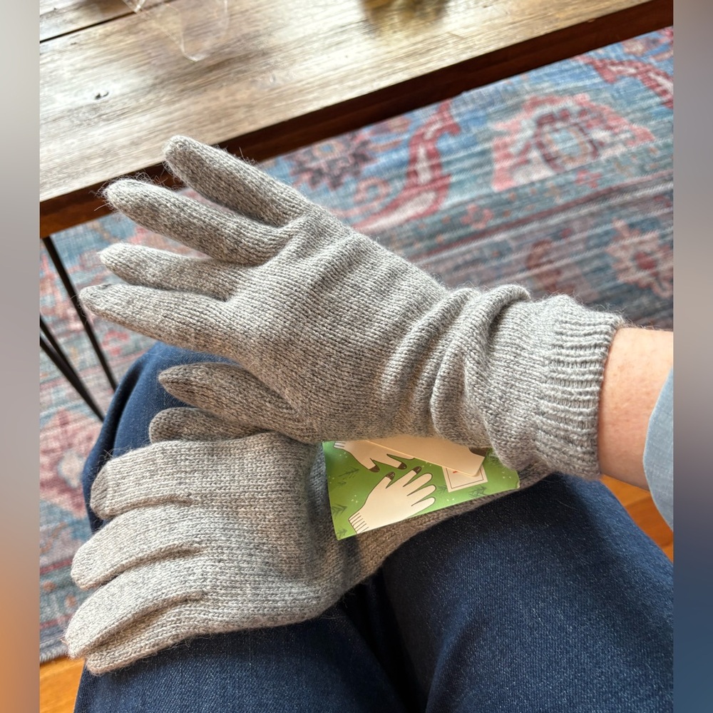 Anthropologie Soft Gray Cashmere Gloves